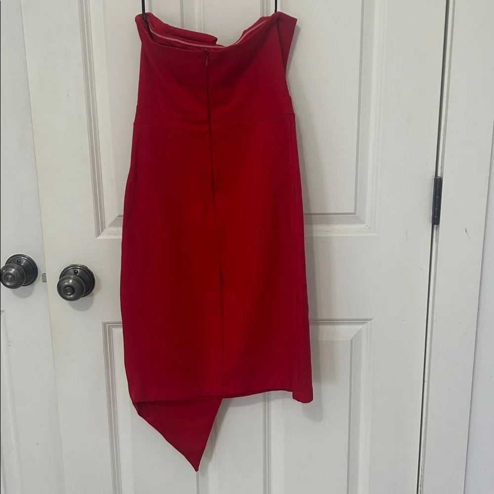 Lulu's Queen of the City Strapless Dress Size Medium Red wedding guest dress